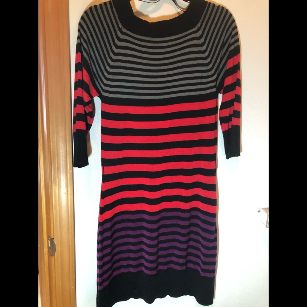 Sweater dress!! Just in Time 𝓕𝓸𝓻 𝓒𝓸𝓵𝓭 𝔀𝓮𝓪𝓽𝓱𝓮𝓻! - Picture 2 of 9